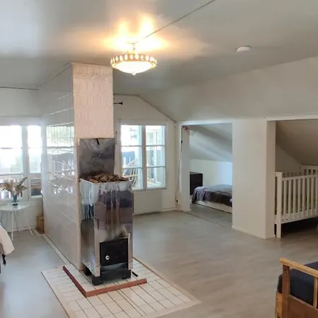 Halkolanniemi Βίλα *