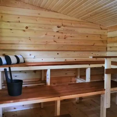 Βίλα Halkolanniemi Muurame