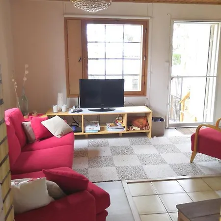 Βίλα Halkolanniemi